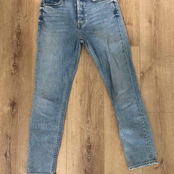 Grlfrnd Karolina - Picture 2 of 3